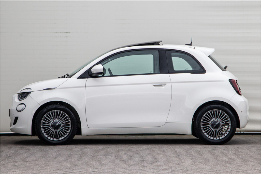 Fiat 500 Icon 42 kWh Panorama, Carplay, Stoelverwarming