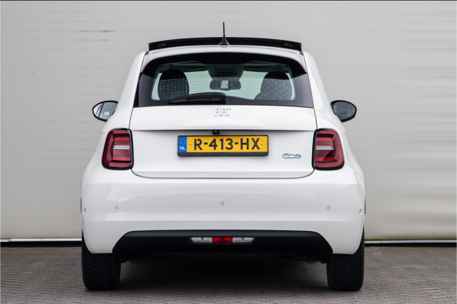 Fiat 500 Icon 42 kWh Panorama, Carplay, Stoelverwarming