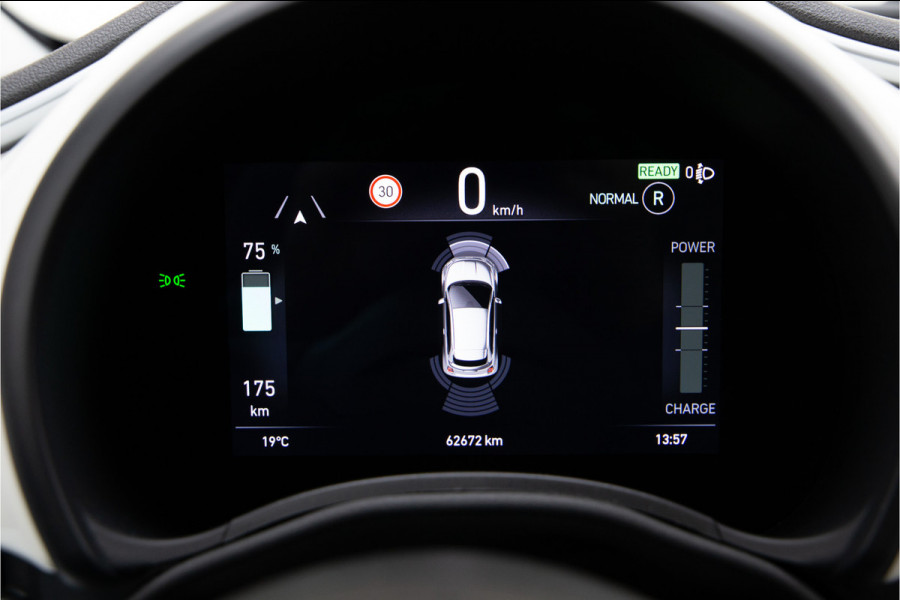 Fiat 500 Icon 42 kWh Panorama, Carplay, Stoelverwarming