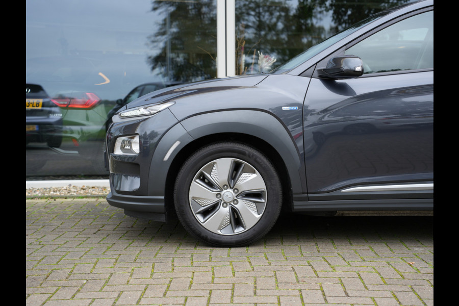 Hyundai Kona EV Limited 64 kWh SOH 99% | Stoelverwarming&ventilatie | Cruise control adaptief met stop&go en stuurhulp | Head-up display