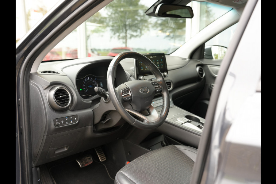 Hyundai Kona EV Limited 64 kWh SOH 99% | Stoelverwarming&ventilatie | Cruise control adaptief met stop&go en stuurhulp | Head-up display