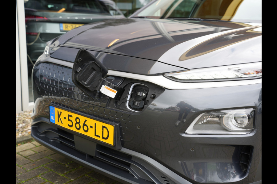 Hyundai Kona EV Limited 64 kWh SOH 99% | Stoelverwarming&ventilatie | Cruise control adaptief met stop&go en stuurhulp | Head-up display