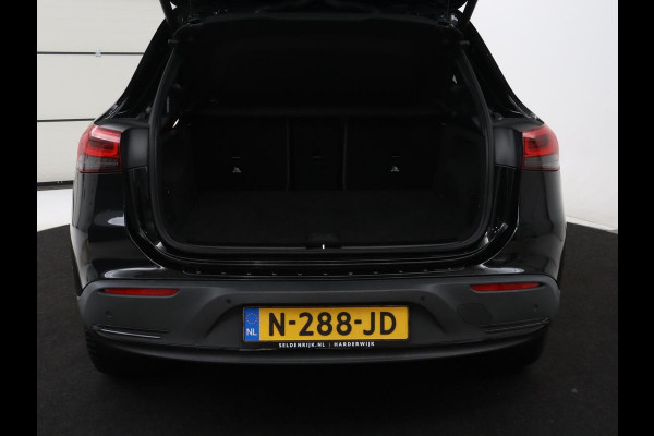Mercedes-Benz EQA 250 Business Solution Luxury 67 kWh | SOH 96,1% | Keyless Entry | LED | Trekhaak | Sfeerverlichting | Camera |