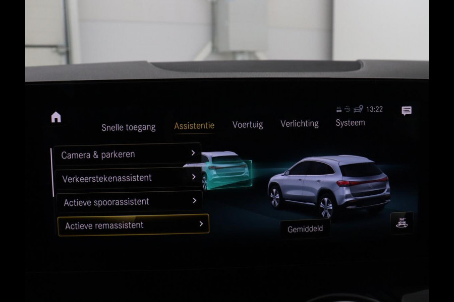 Mercedes-Benz EQA 250 Business Solution Luxury 67 kWh | SOH 96,1% | Keyless Entry | LED | Trekhaak | Sfeerverlichting | Camera |