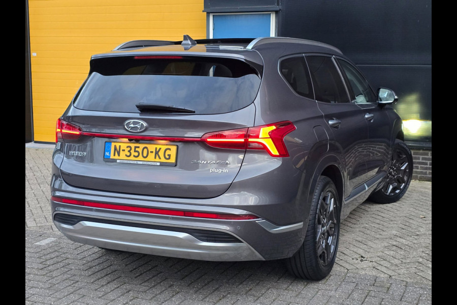 Hyundai Santa Fe 1.6 T-GDI PHEV Premium Plus Sky 7 Persoons / Schermen / Leder / Head Up / Memory / Pano / Verkoeling / Led / Pdc