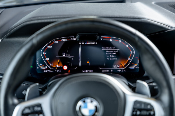 BMW X6 M50i High Executive - M Sport | Panorama | 4-wielsturing | H&K | Soft Close | 360 Camera