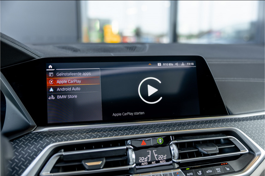 BMW X6 M50i High Executive - M Sport | Panorama | 4-wielsturing | H&K | Soft Close | 360 Camera