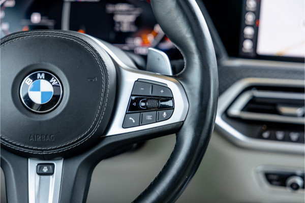 BMW X6 M50i High Executive - M Sport | Panorama | 4-wielsturing | H&K | Soft Close | 360 Camera