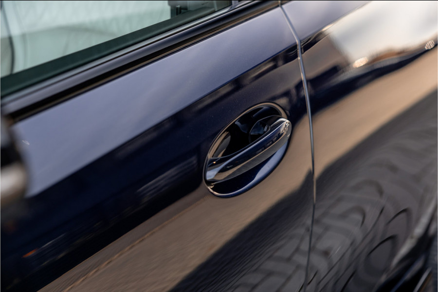 BMW X6 M50i High Executive - M Sport | Panorama | 4-wielsturing | H&K | Soft Close | 360 Camera