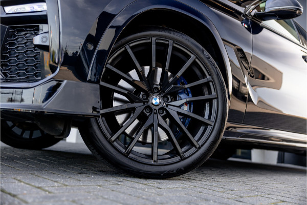 BMW X6 M50i High Executive - M Sport | Panorama | 4-wielsturing | H&K | Soft Close | 360 Camera
