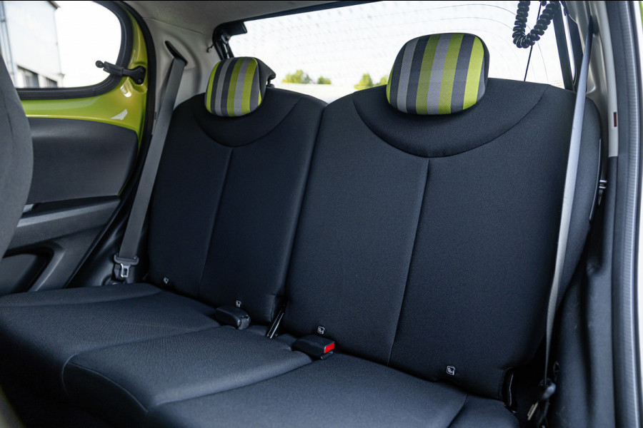 Peugeot 108 1.0 e-VTi Allure / Automaat / 50dkm NAP / Camera / Carplay / Org. NL / Keyless Entry