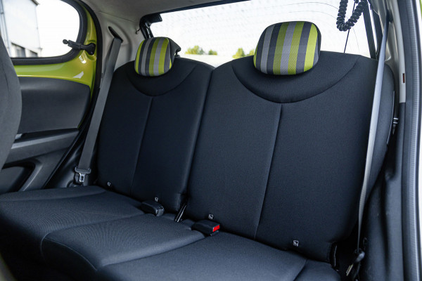 Peugeot 108 1.0 e-VTi Allure / Automaat / 50dkm NAP / Camera / Carplay / Org. NL / Keyless Entry
