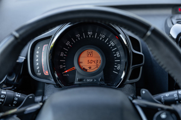 Peugeot 108 1.0 e-VTi Allure / Automaat / 50dkm NAP / Camera / Carplay / Org. NL / Keyless Entry