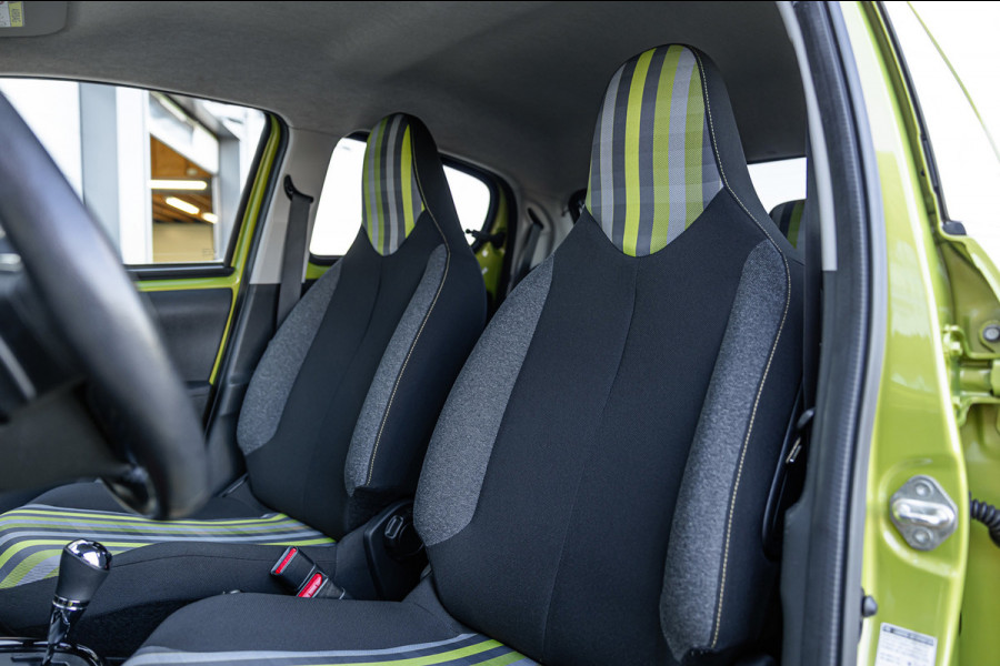 Peugeot 108 1.0 e-VTi Allure / Automaat / 50dkm NAP / Camera / Carplay / Org. NL / Keyless Entry