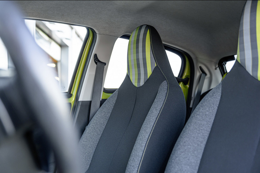 Peugeot 108 1.0 e-VTi Allure / Automaat / 50dkm NAP / Camera / Carplay / Org. NL / Keyless Entry