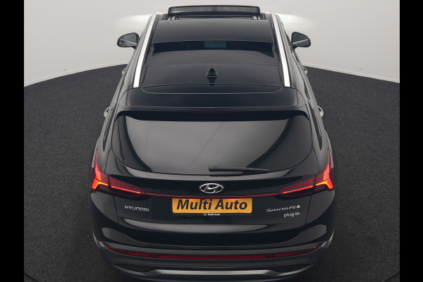 Hyundai Santa Fe 1.6 T-GDI PHEV Premium Sky 7 Persoons 266pk Dealer O.H. | SOH 97,1% | Trekhaak Af Fabriek | Panodak | Adaptive Cruise | Head Up | 360 Camera | Lederen Sportstoelen Memory & Ventilatie | BLIS | Keyless | Stoelen & Stuur Vewarmd | Apple Carplay | Na