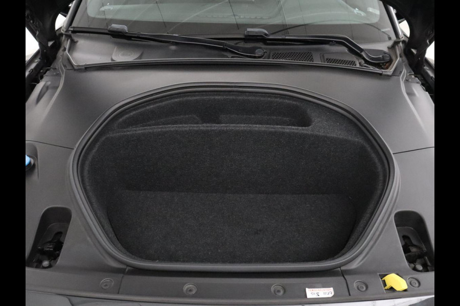 Polestar 2 Standard Range Single Motor 63kWh | SOH 89,4% | Stoelverwarming | Camera | Trekhaak | LED | Keyless |