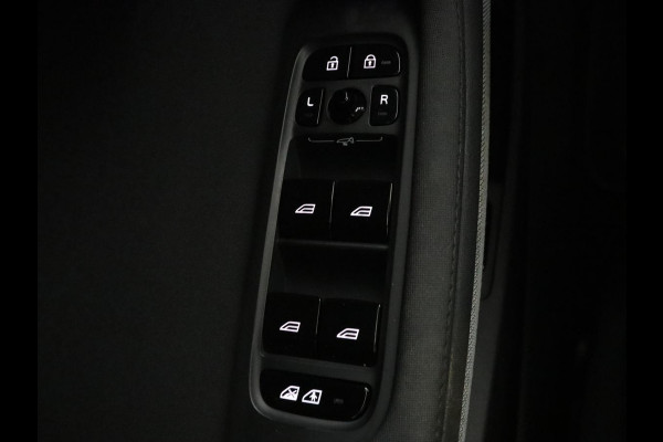 Polestar 2 Standard Range Single Motor 63kWh | SOH 89,4% | Stoelverwarming | Camera | Trekhaak | LED | Keyless |