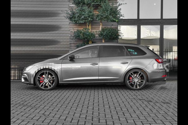 Seat Leon ST 2.0 TSI 4DRIVE CUPRA Schaalstoelen Pano Camera 19 inch Velgen