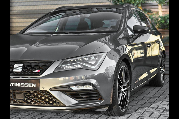 Seat Leon ST 2.0 TSI 4DRIVE CUPRA Schaalstoelen Pano Camera 19 inch Velgen