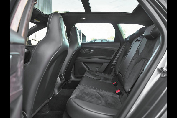 Seat Leon ST 2.0 TSI 4DRIVE CUPRA Schaalstoelen Pano Camera 19 inch Velgen