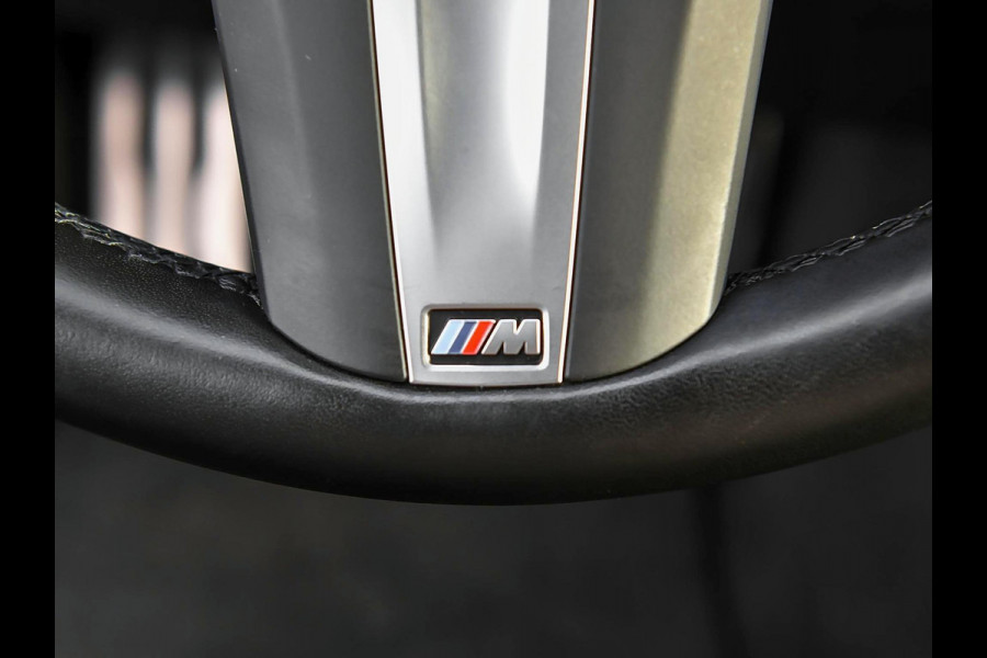 BMW 5 Serie 530e xDrive Business M-sport Laser ACC Leren bekleding 19 inch velgen Trekhaak