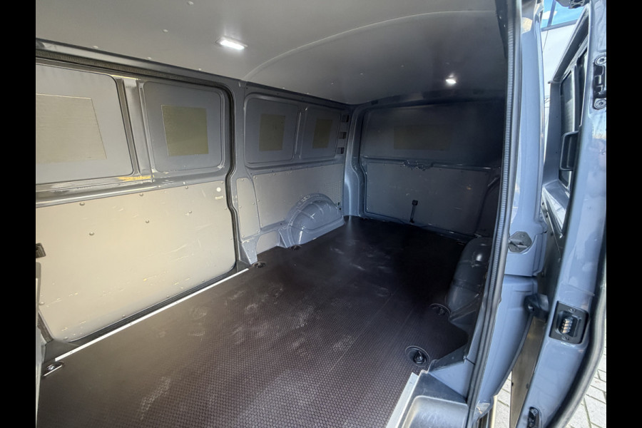 Volkswagen Transporter 2.0 TDI 150PK Euro 6 L2H1 Autmaat/Apple Carplay/Camera