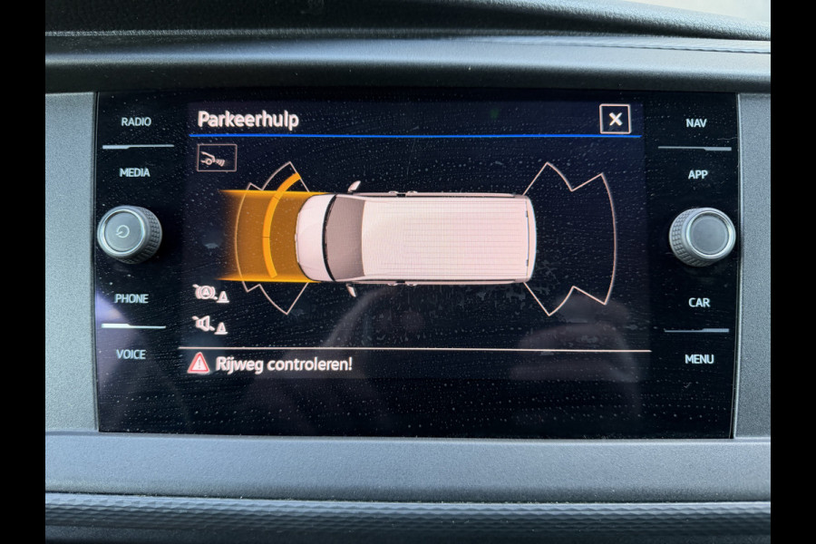 Volkswagen Transporter 2.0 TDI 150PK Euro 6 L2H1 Autmaat/Apple Carplay/Camera