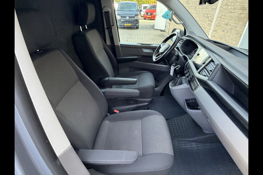 Volkswagen Transporter 2.0 TDI 150PK Euro 6 L2H1 Autmaat/Apple Carplay/Camera