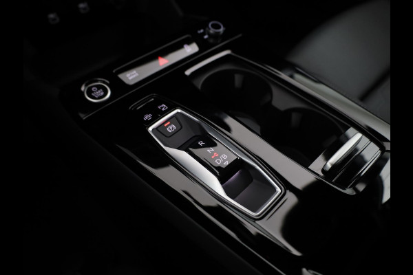 Audi A6 Avant e-tron S edition 83 kWh 286 pk Auto is per januari 2027 beschikbaar | Trekhaak, elektr. wegklapbaar | Sportstoel leder zwart | Optiekpakket zwart-glanzend | Privacy glas | S-line interieur