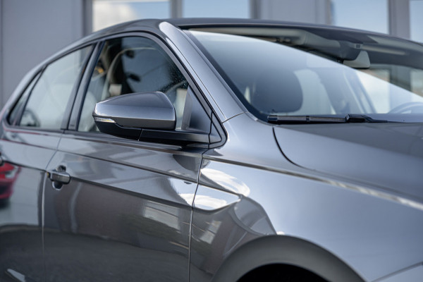 Volkswagen Polo 1.0 TSI Highline / NL-Auto / DAB / Climate Control / Cruise / 158dkm NAP