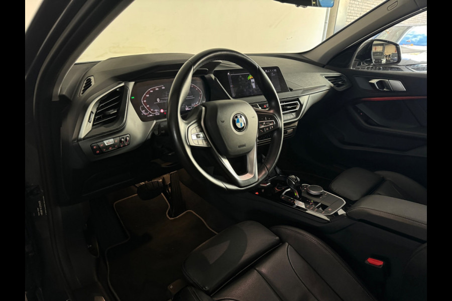 BMW 1-serie 120i High Executive Pano|Sfeer|HuD|Leder|Lane Assist