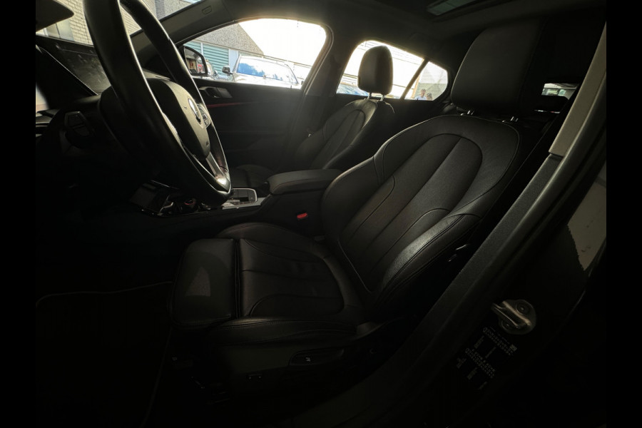 BMW 1-serie 120i High Executive Pano|Sfeer|HuD|Leder|Lane Assist