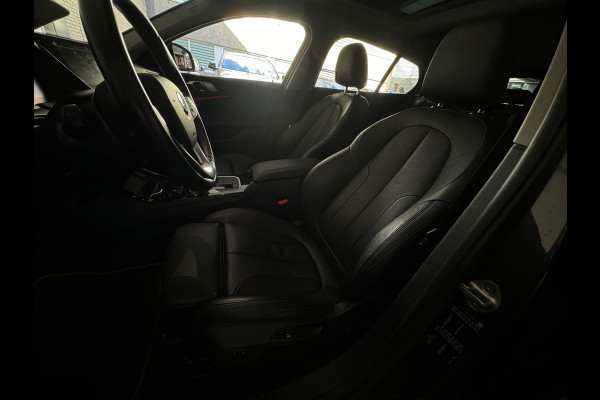 BMW 1-serie 120i High Executive Pano|Sfeer|HuD|Leder|Lane Assist