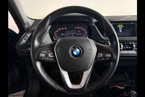 BMW 1-serie 120i High Executive Pano|Sfeer|HuD|Leder|Lane Assist