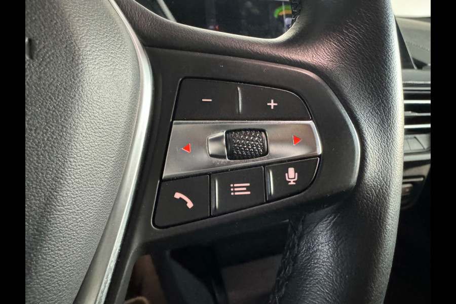 BMW 1-serie 120i High Executive Pano|Sfeer|HuD|Leder|Lane Assist