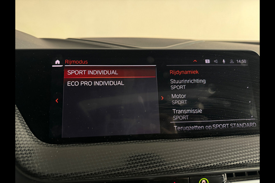 BMW 1-serie 120i High Executive Pano|Sfeer|HuD|Leder|Lane Assist