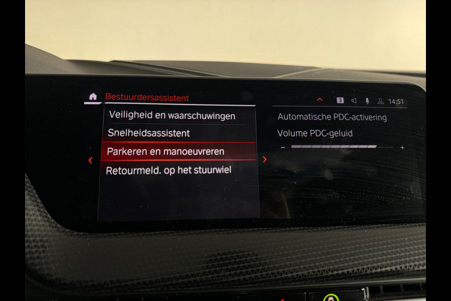 BMW 1-serie 120i High Executive Pano|Sfeer|HuD|Leder|Lane Assist