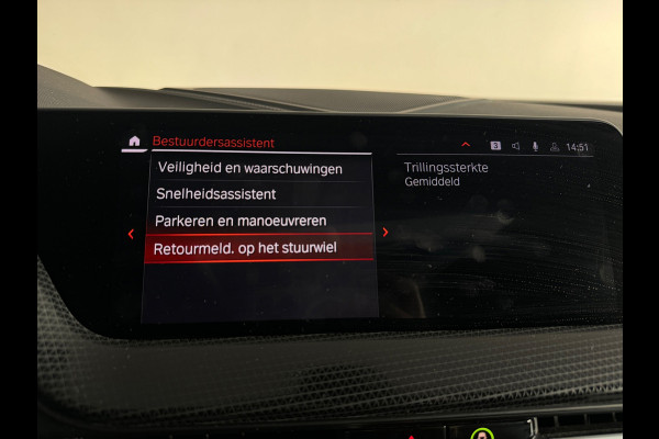 BMW 1-serie 120i High Executive Pano|Sfeer|HuD|Leder|Lane Assist