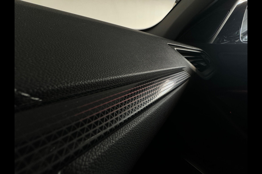 BMW 1-serie 120i High Executive Pano|Sfeer|HuD|Leder|Lane Assist