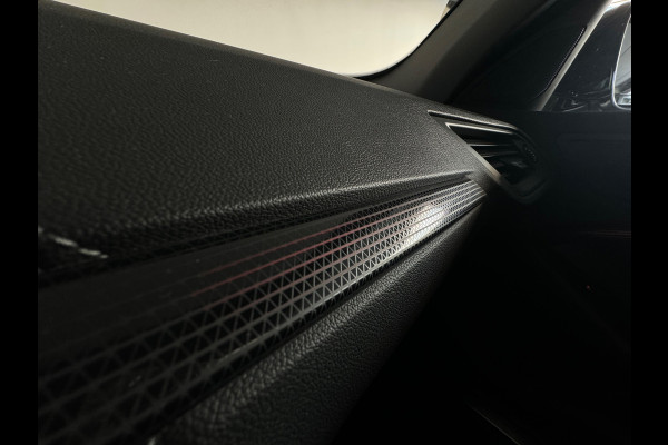 BMW 1-serie 120i High Executive Pano|Sfeer|HuD|Leder|Lane Assist