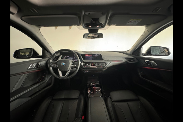 BMW 1-serie 120i High Executive Pano|Sfeer|HuD|Leder|Lane Assist