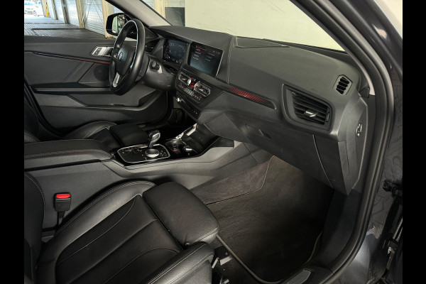 BMW 1-serie 120i High Executive Pano|Sfeer|HuD|Leder|Lane Assist