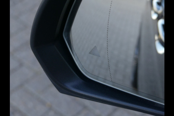 Mercedes-Benz V-Klasse 220d Lang Dubbel Cabine Panoramadak/LED/PDC/LEER