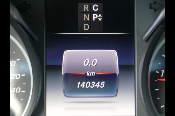 Mercedes-Benz V-Klasse 220d Lang Dubbel Cabine Panoramadak/LED/PDC/LEER