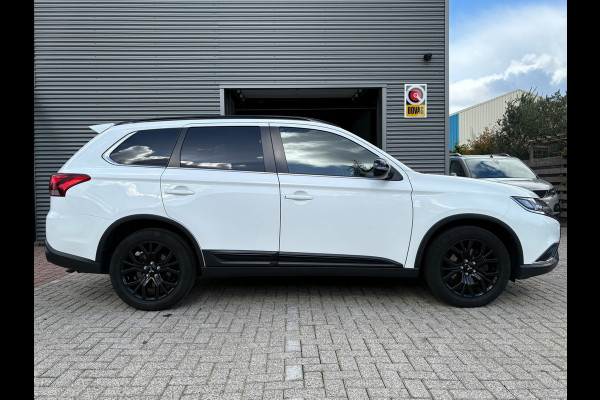 Mitsubishi Outlander 2.0 Benzine 4WD AUTOMAAT,LEER,CAMERA, 7 persoons