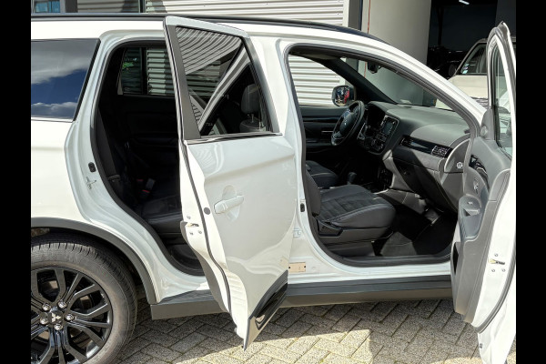 Mitsubishi Outlander 2.0 Benzine 4WD AUTOMAAT,LEER,CAMERA, 7 persoons