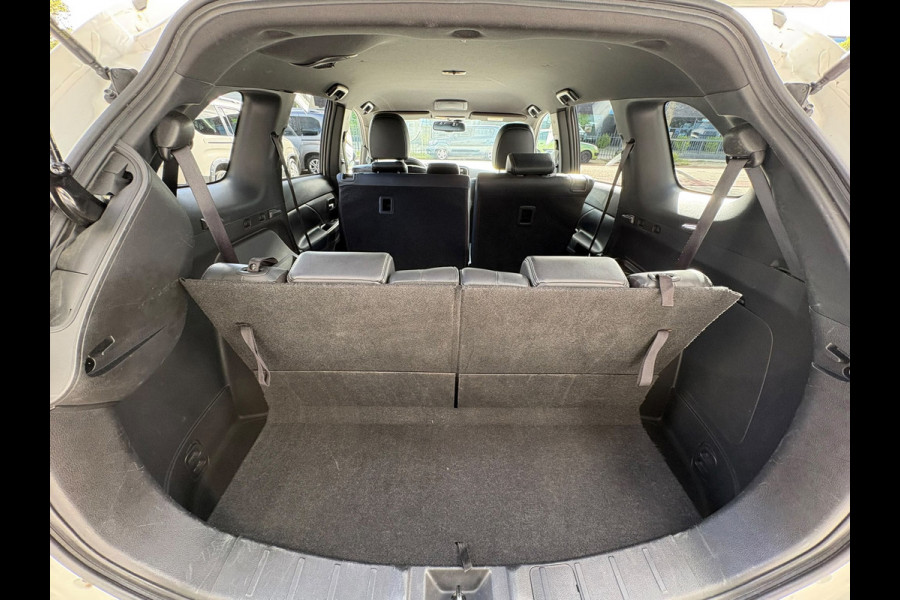 Mitsubishi Outlander 2.0 Benzine 4WD AUTOMAAT,LEER,CAMERA, 7 persoons