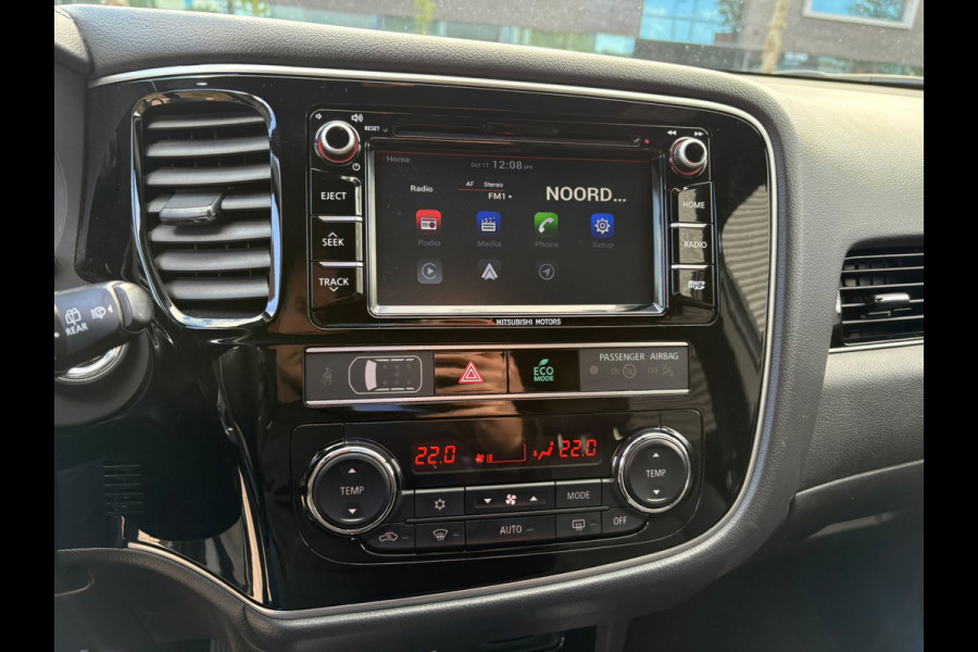 Mitsubishi Outlander 2.0 Benzine 4WD AUTOMAAT,LEER,CAMERA, 7 persoons