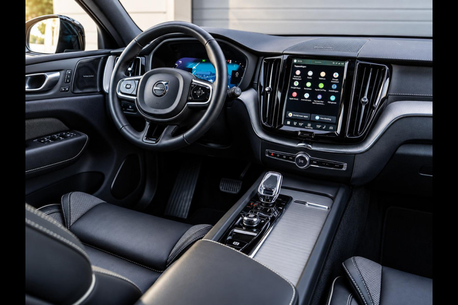 Volvo XC60 2.0 T6 Plug-in hybrid AWD Ultra Black Edition - R-Design l Pano l HUD l Memory